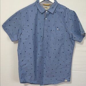 Free Planet Hula & Palm TreeShort Sleeve Light Blue Print Button Down Shirt